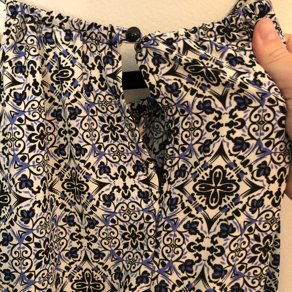 Pattern dress - Picture 5 of 10